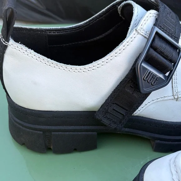 UGG women Ashton White and Black Loafers - Picture 12 of 13